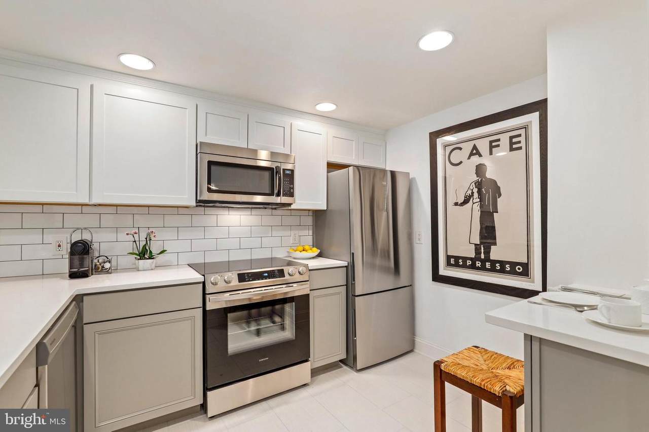 4601 Park Avenue - Photo 1
