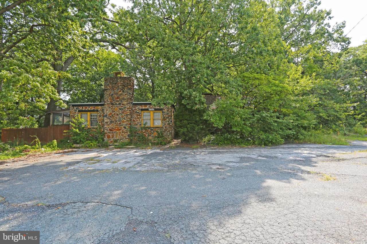 11415 Philadelphia Road - Photo 1