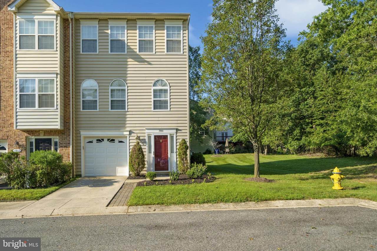 7911 Heatherleigh Place - Photo 1
