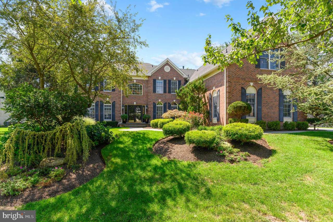 518 Annadale Drive - Photo 1