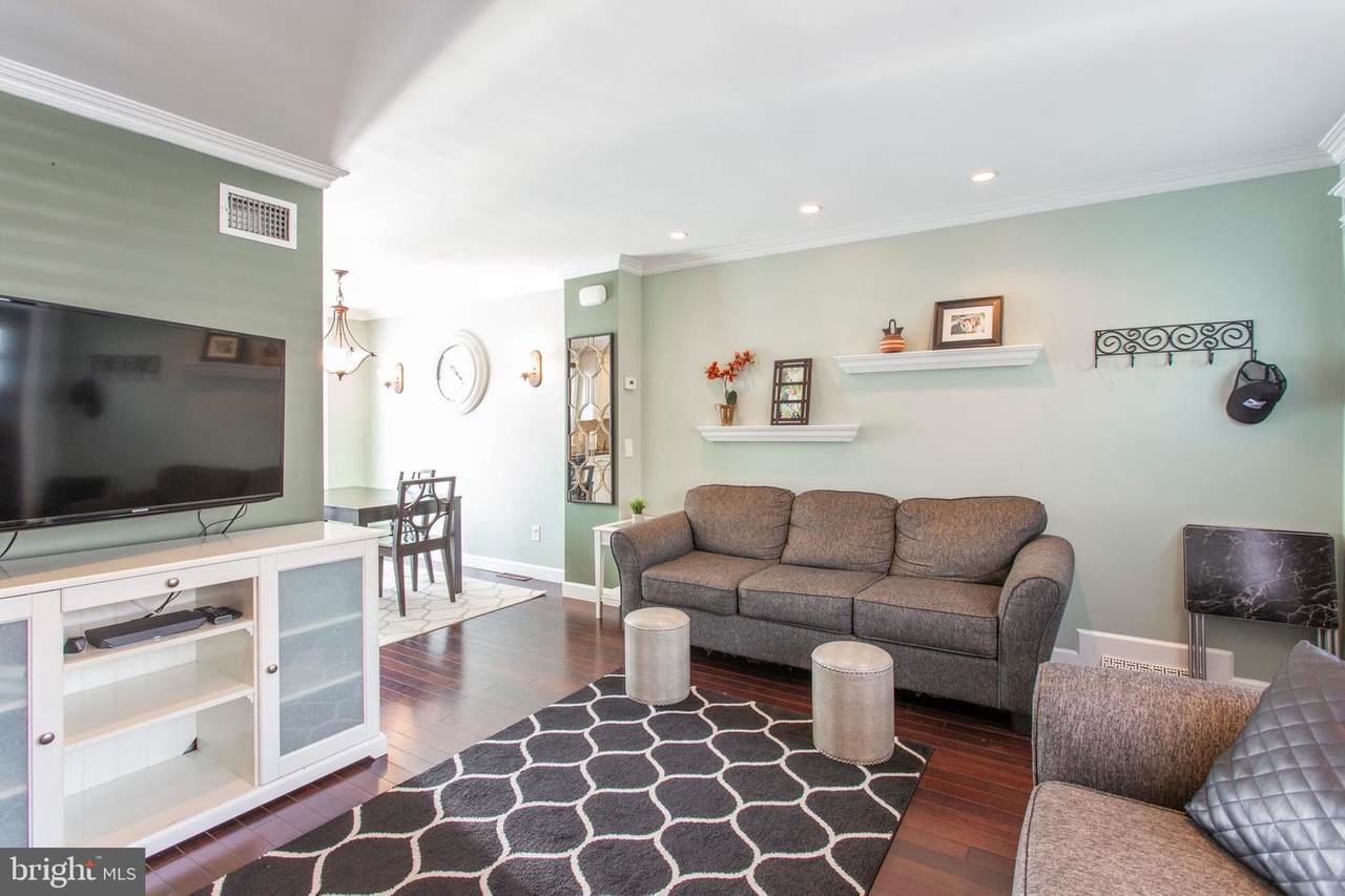 2839 9TH Street - Photo 1