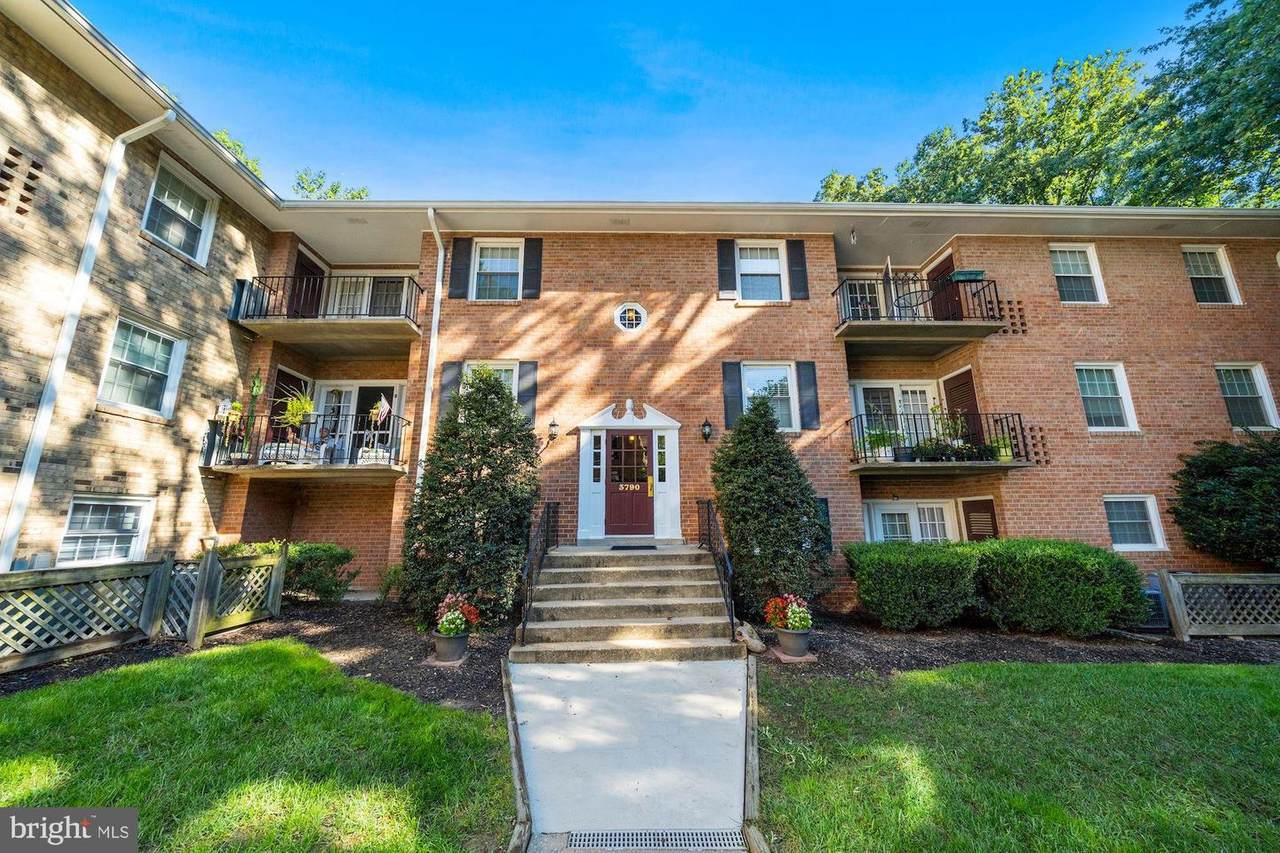 3790 Lyndhurst Drive - Photo 1