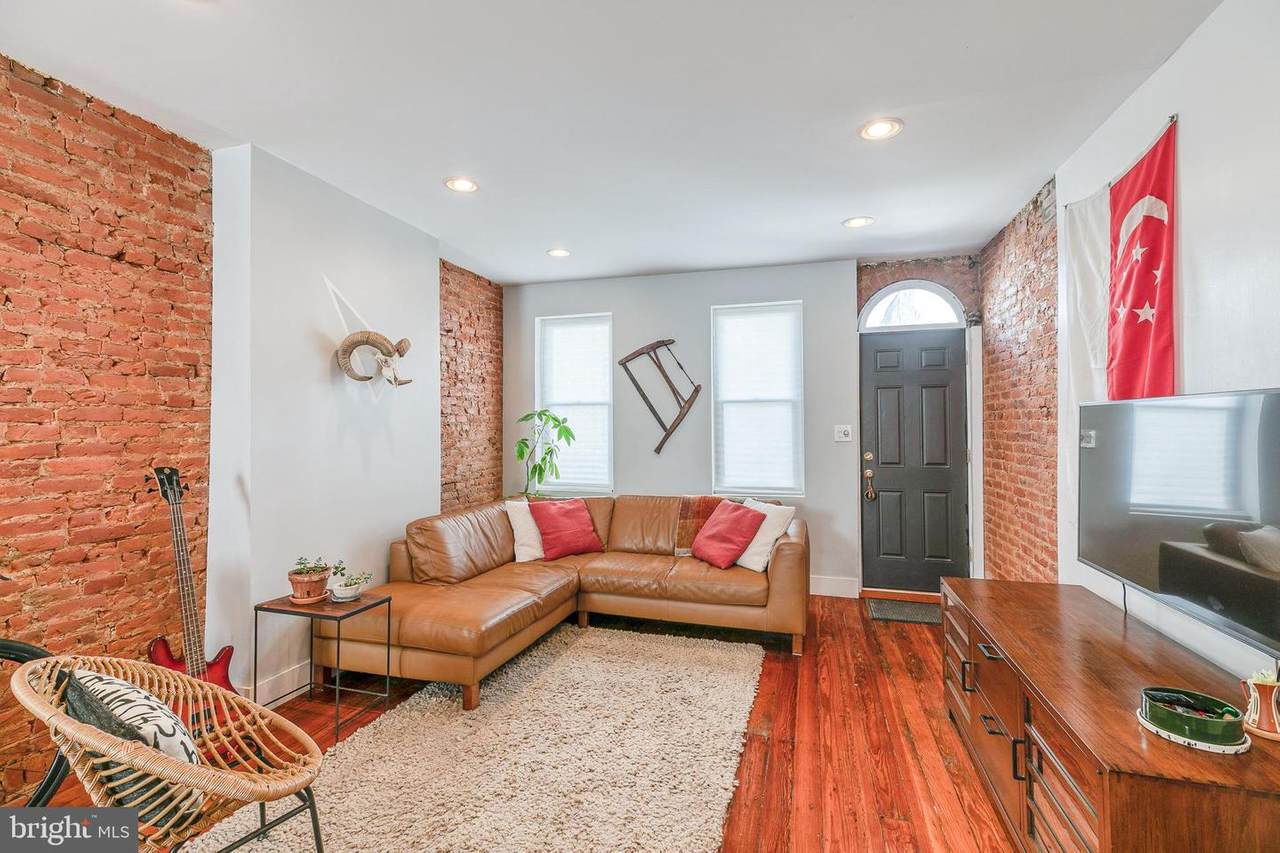2014 Firth Street - Photo 1