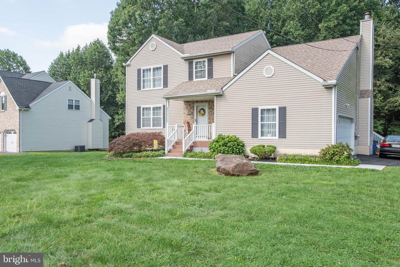 3823 Foulk Road - Photo 1