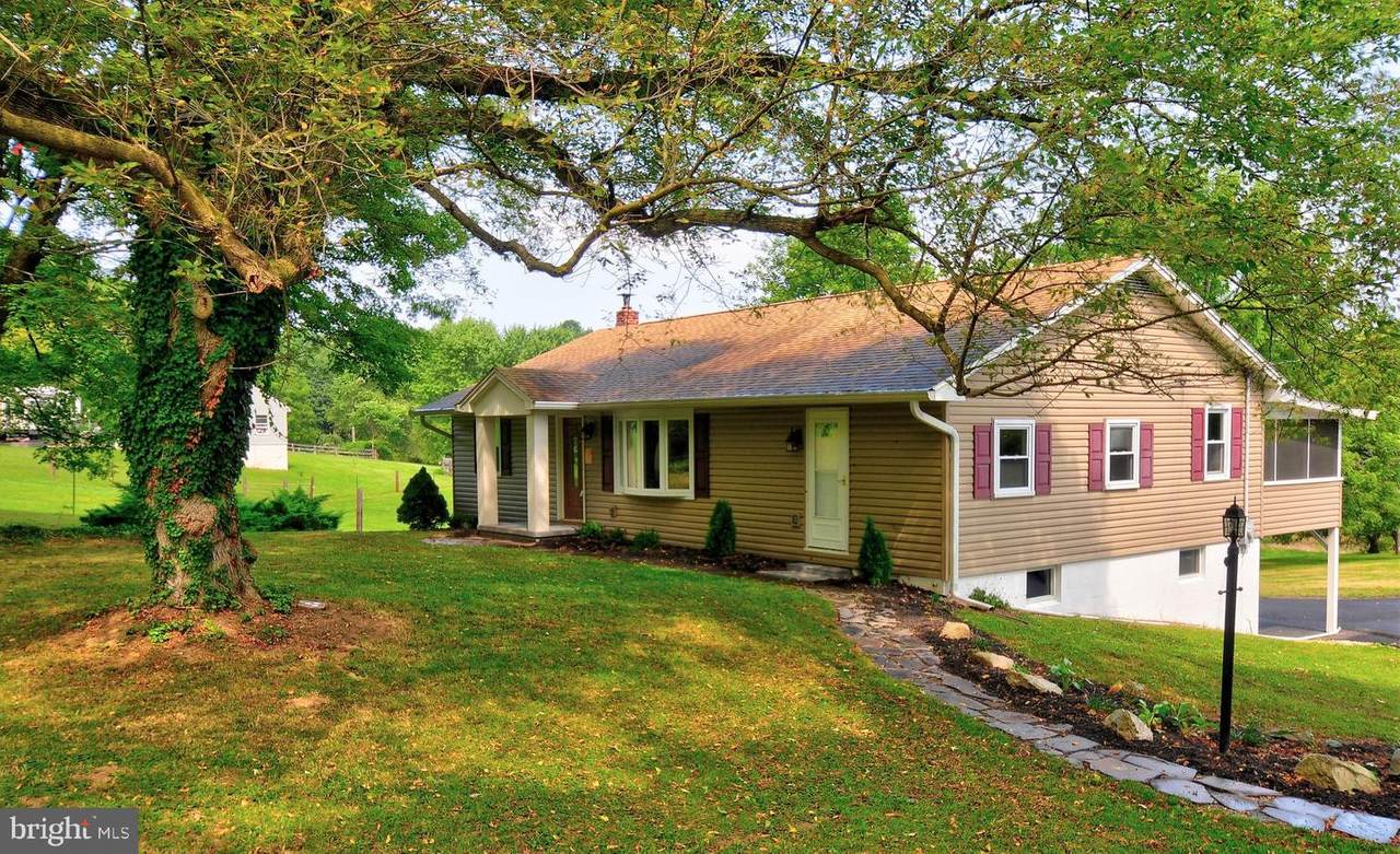 7175 Martinsburg Road - Photo 1