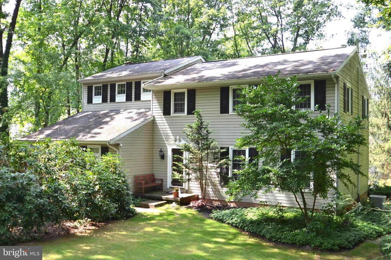 85 Boxwood Drive - Photo 1