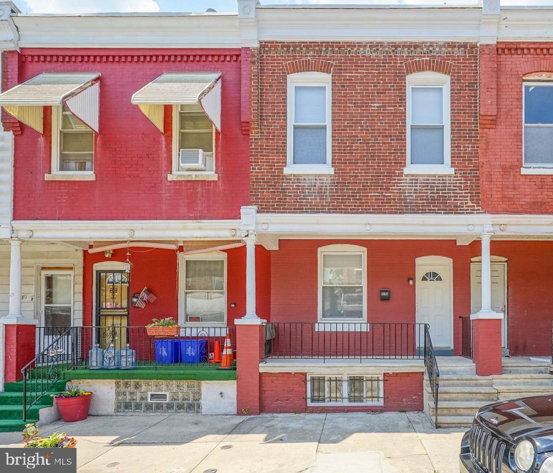 416 Salford Street - Photo 1