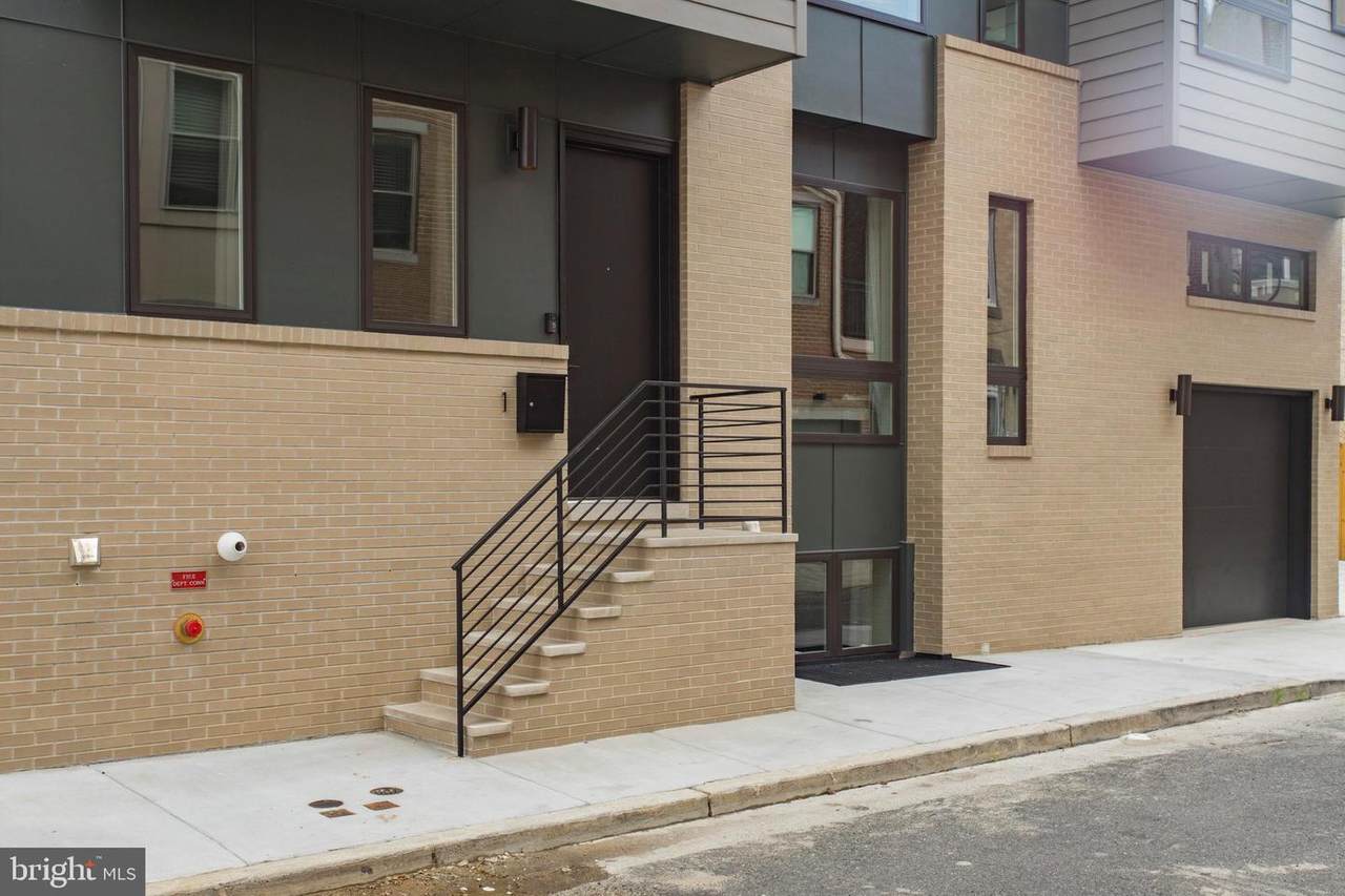 2547 Grays Ferry Avenue - Photo 1