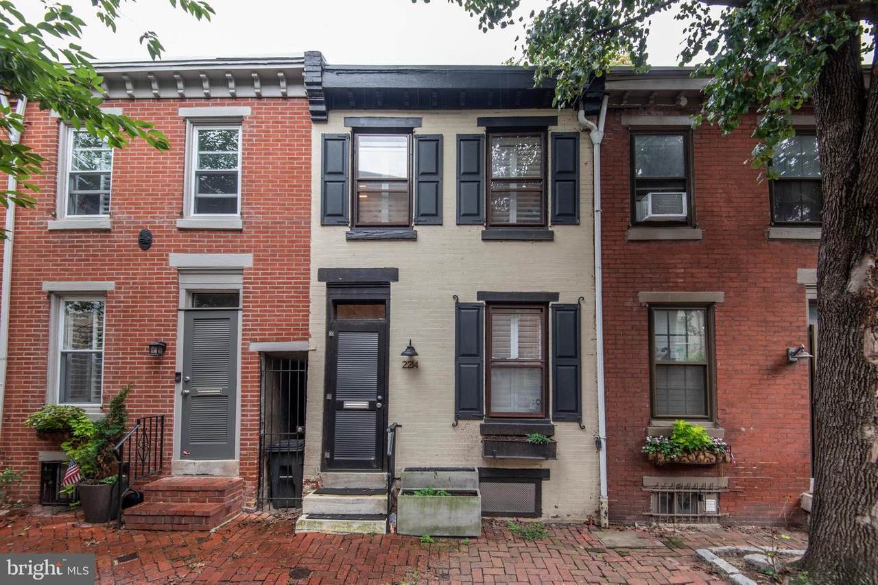 2214 Manning Street - Photo 1