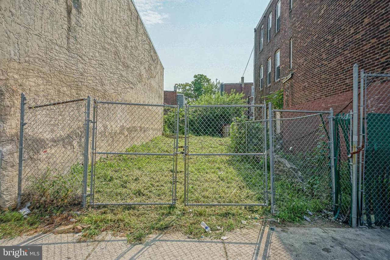 449 60TH Street - Photo 1