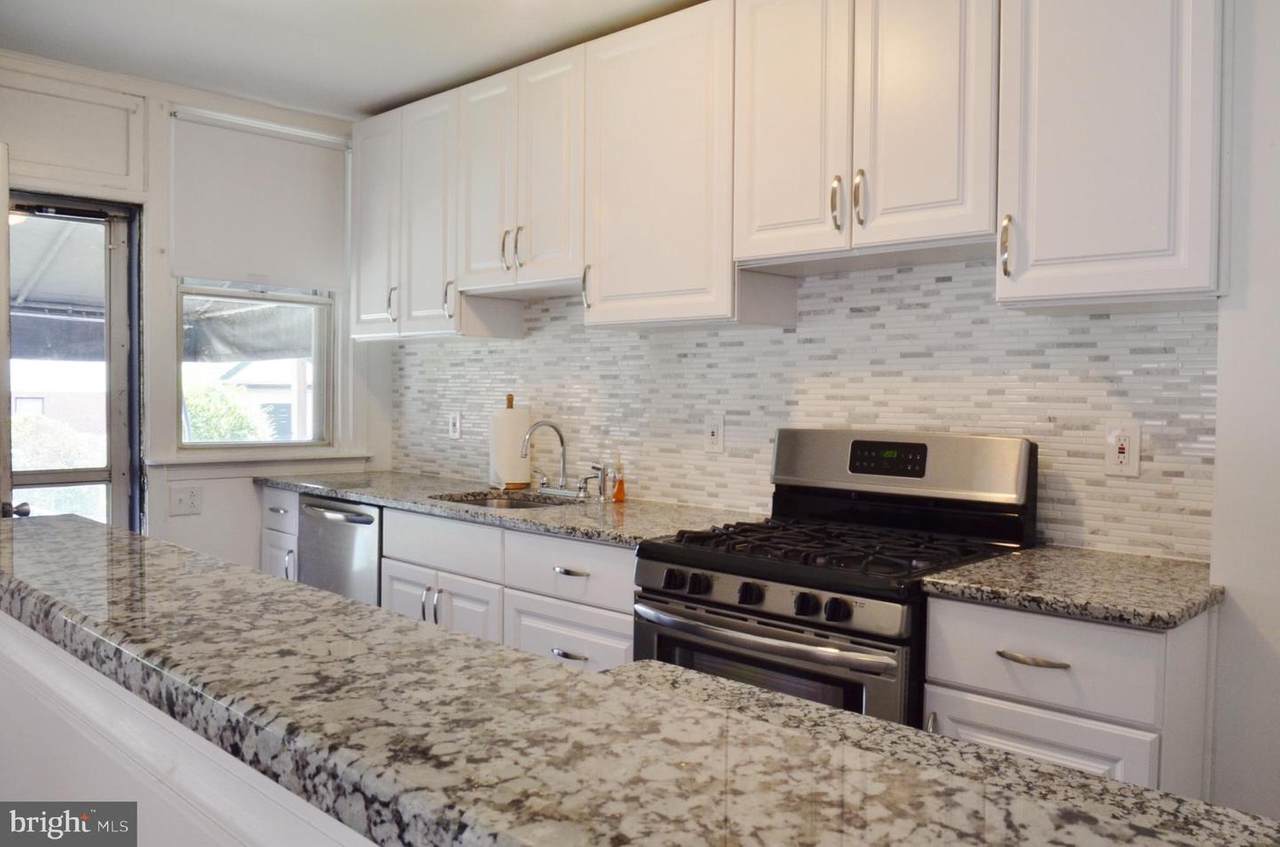 707 Aubrey Avenue - Photo 1