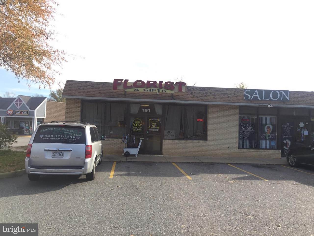 215 Kings Highway - Photo 1