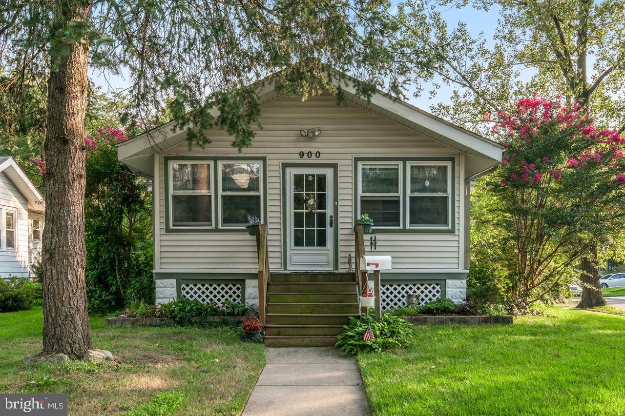 900 Oriental Avenue - Photo 1