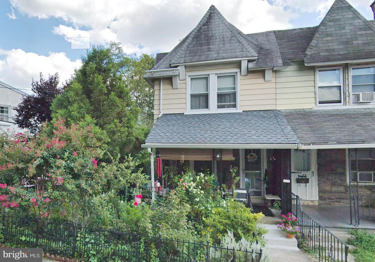 418 Division Street - Photo 1