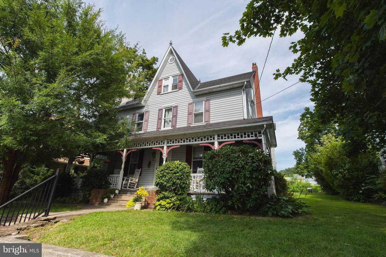 138/140 6TH Street - Photo 1