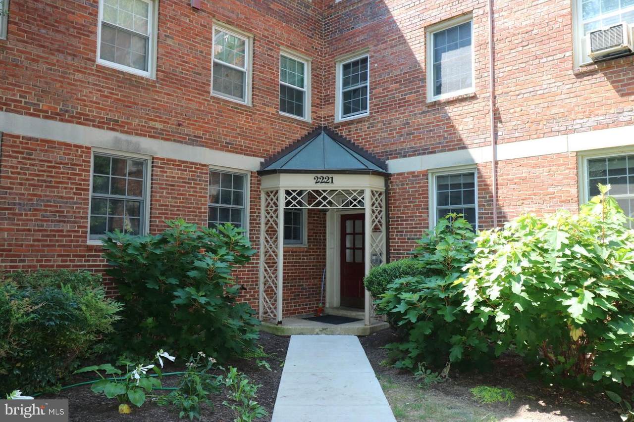 2221 Washington Avenue - Photo 1