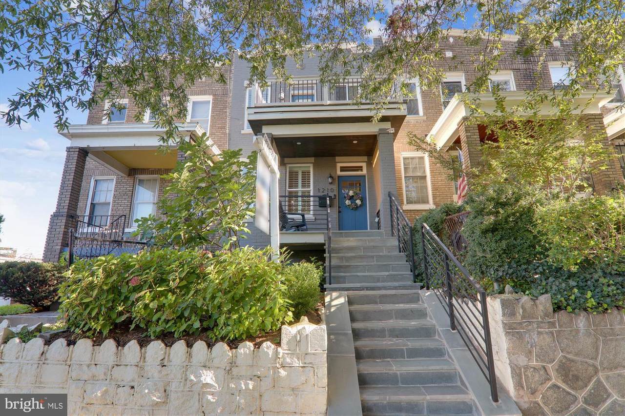 1210 Owen Place - Photo 1