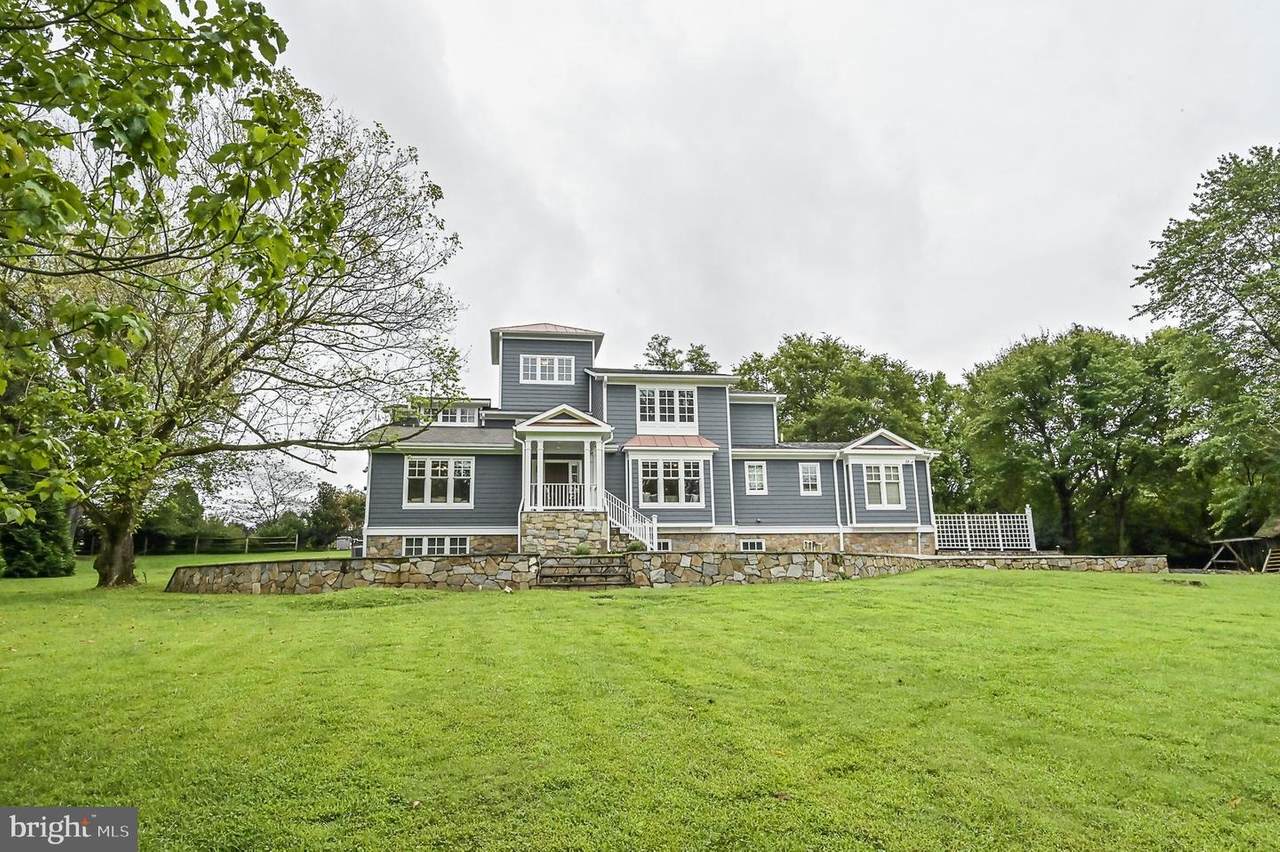 735 Seneca Road - Photo 1