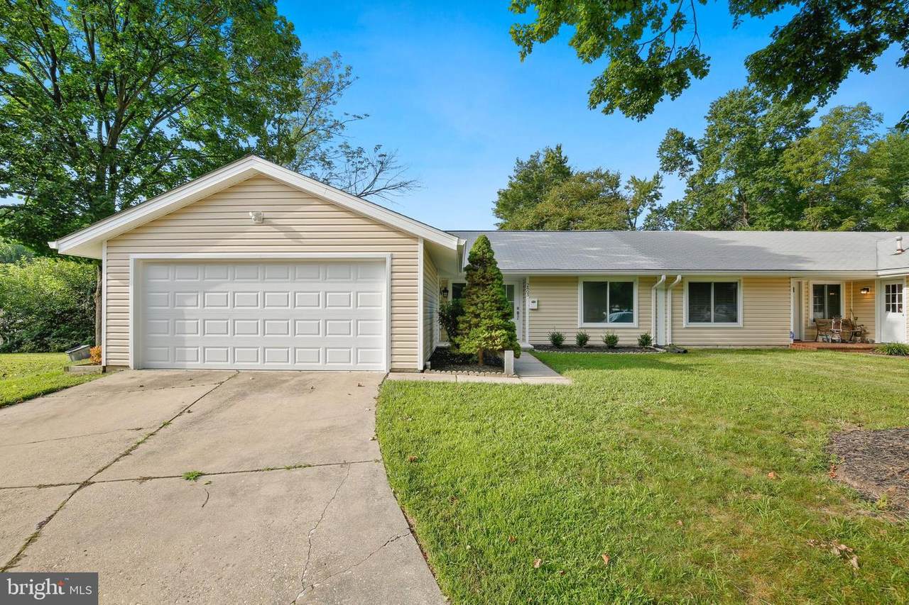 2803 Homecrest Circle - Photo 1
