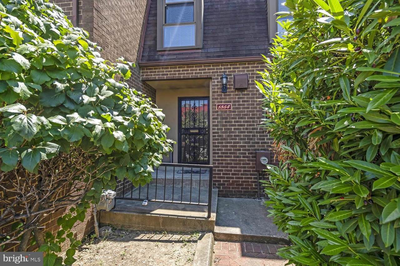 1327 Riggs Street - Photo 1