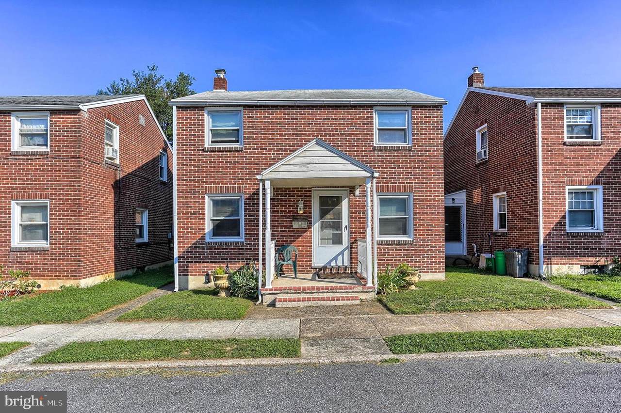 1143 Poplar Street - Photo 1