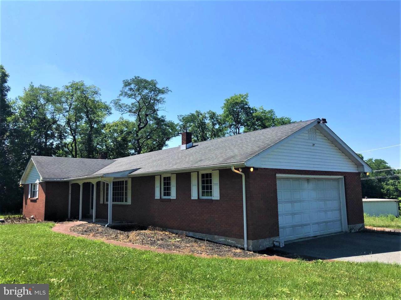 513 27TH Street - Photo 1
