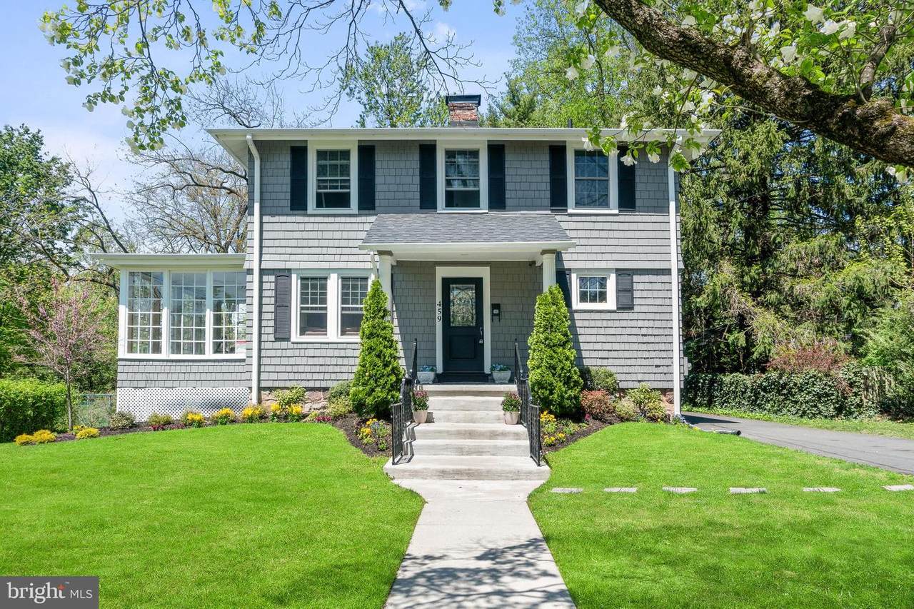 459 Camden Avenue - Photo 1