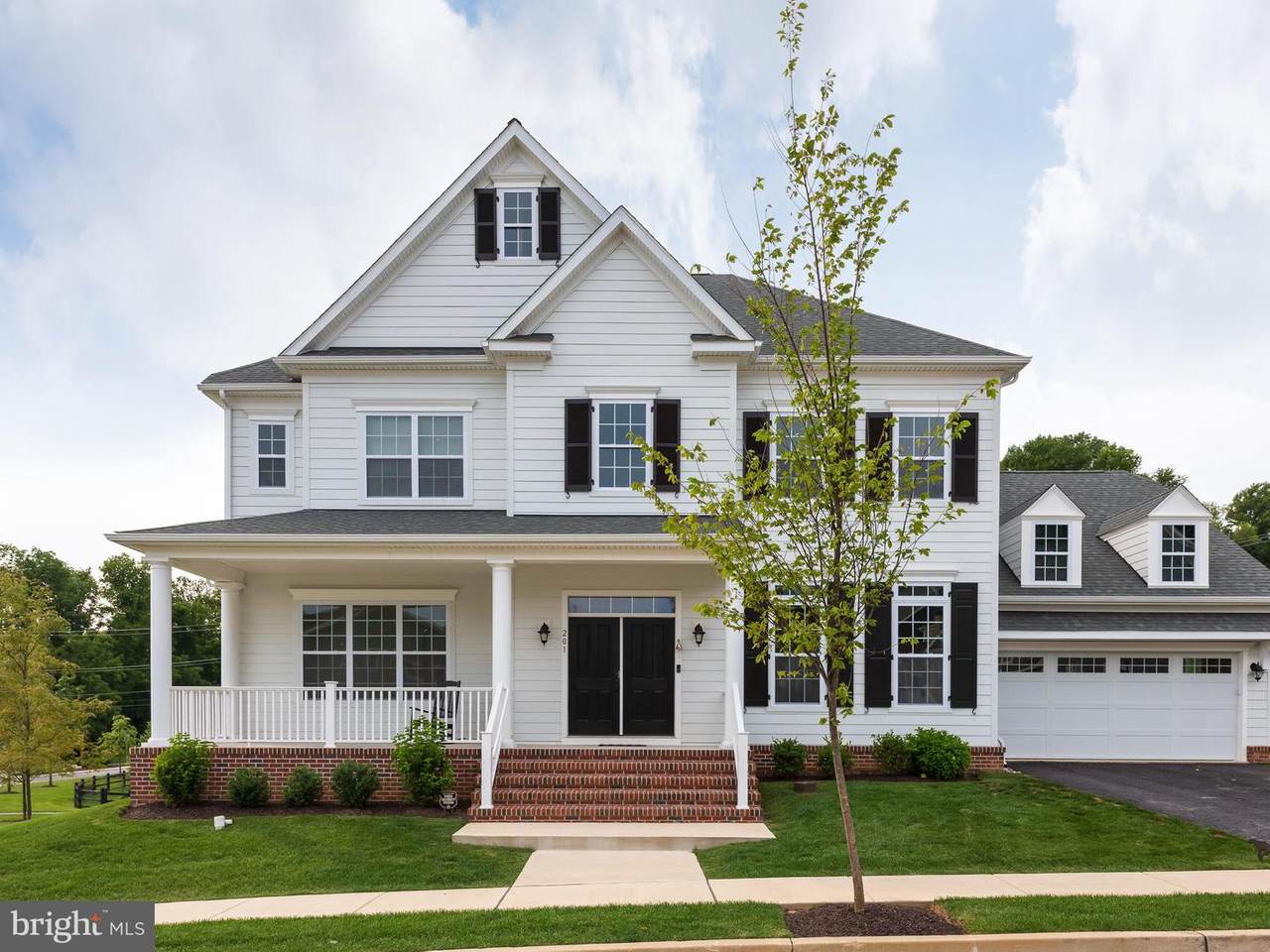 201 Milton Drive - Photo 1