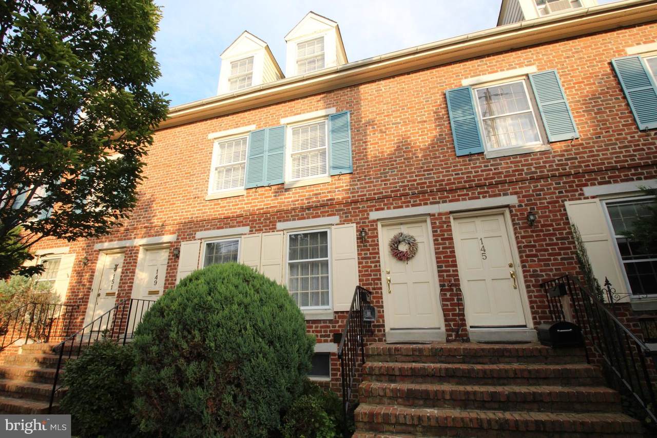 147 3RD Street - Photo 1
