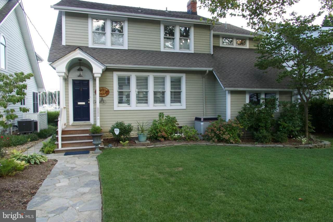607 Creek View Avenue - Photo 1