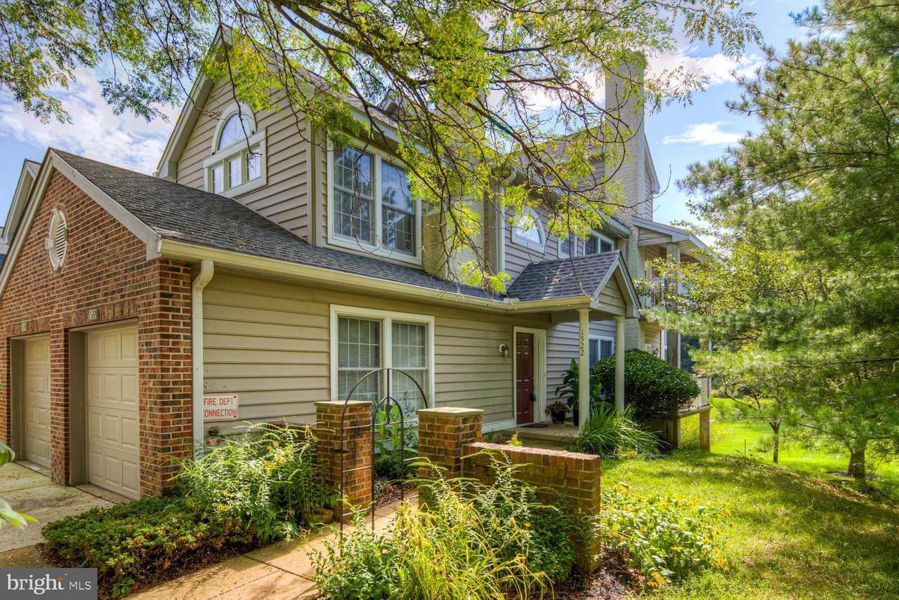 1522 Braken Avenue - Photo 1