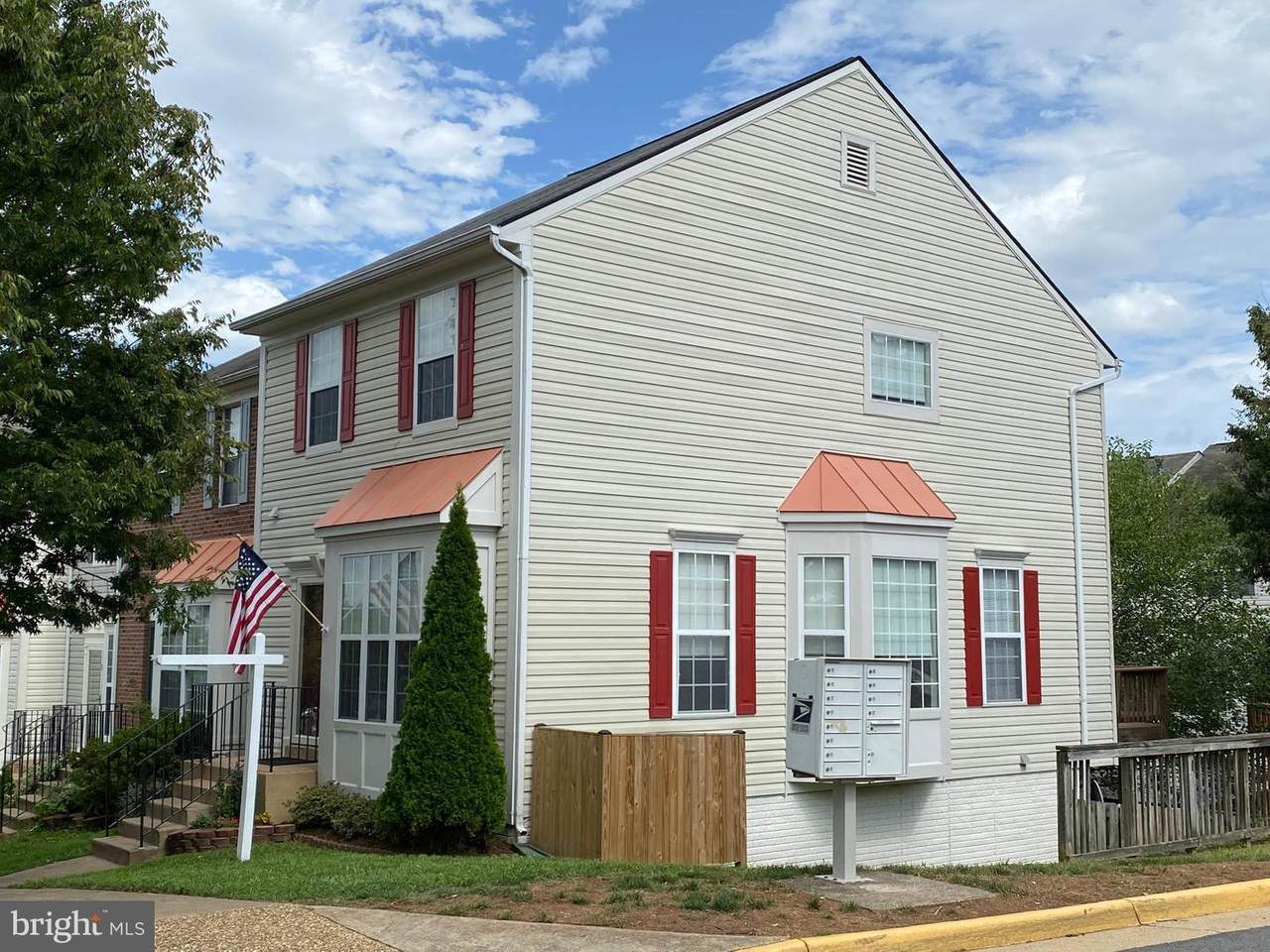 7563 Helmsdale Place - Photo 1