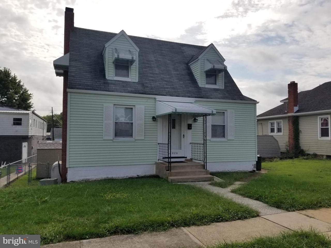 920 Kuhn Avenue - Photo 1