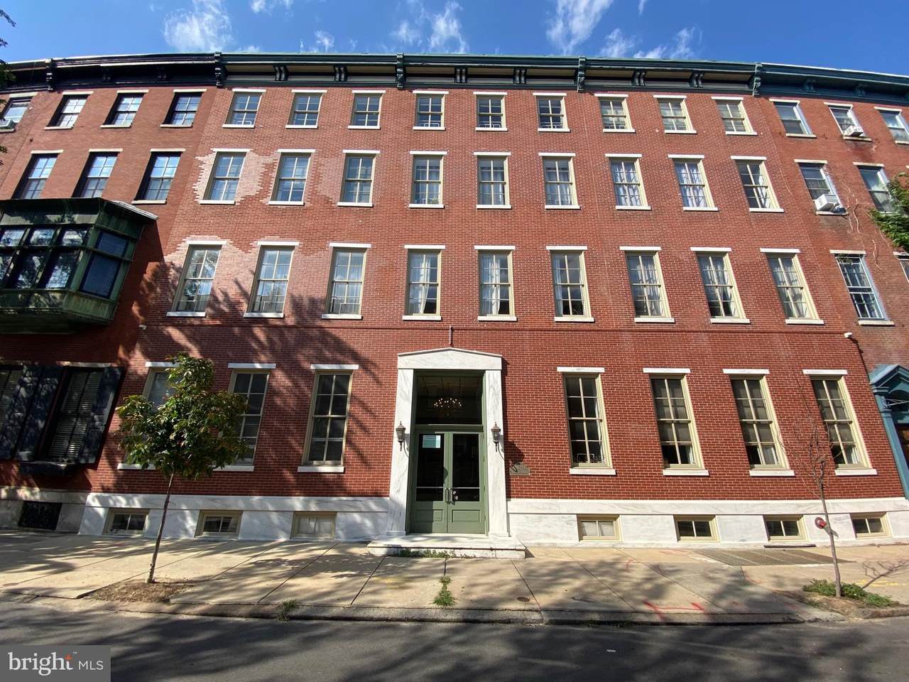 1827-31 Pine Street - Photo 1