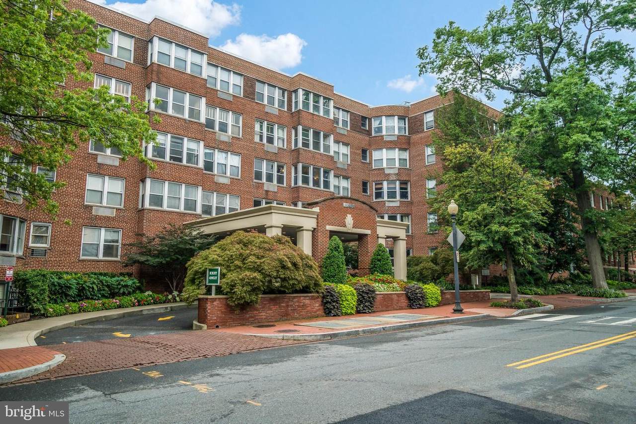 2500 Q Street - Photo 1