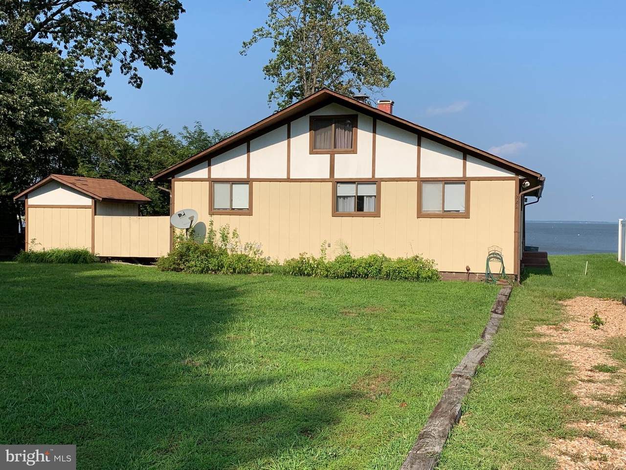 222 Shore Drive - Photo 1
