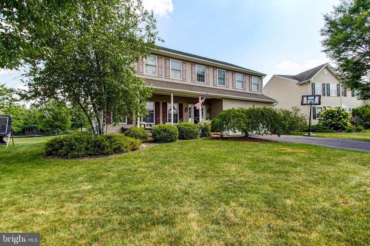 328 Pennington Way - Photo 1