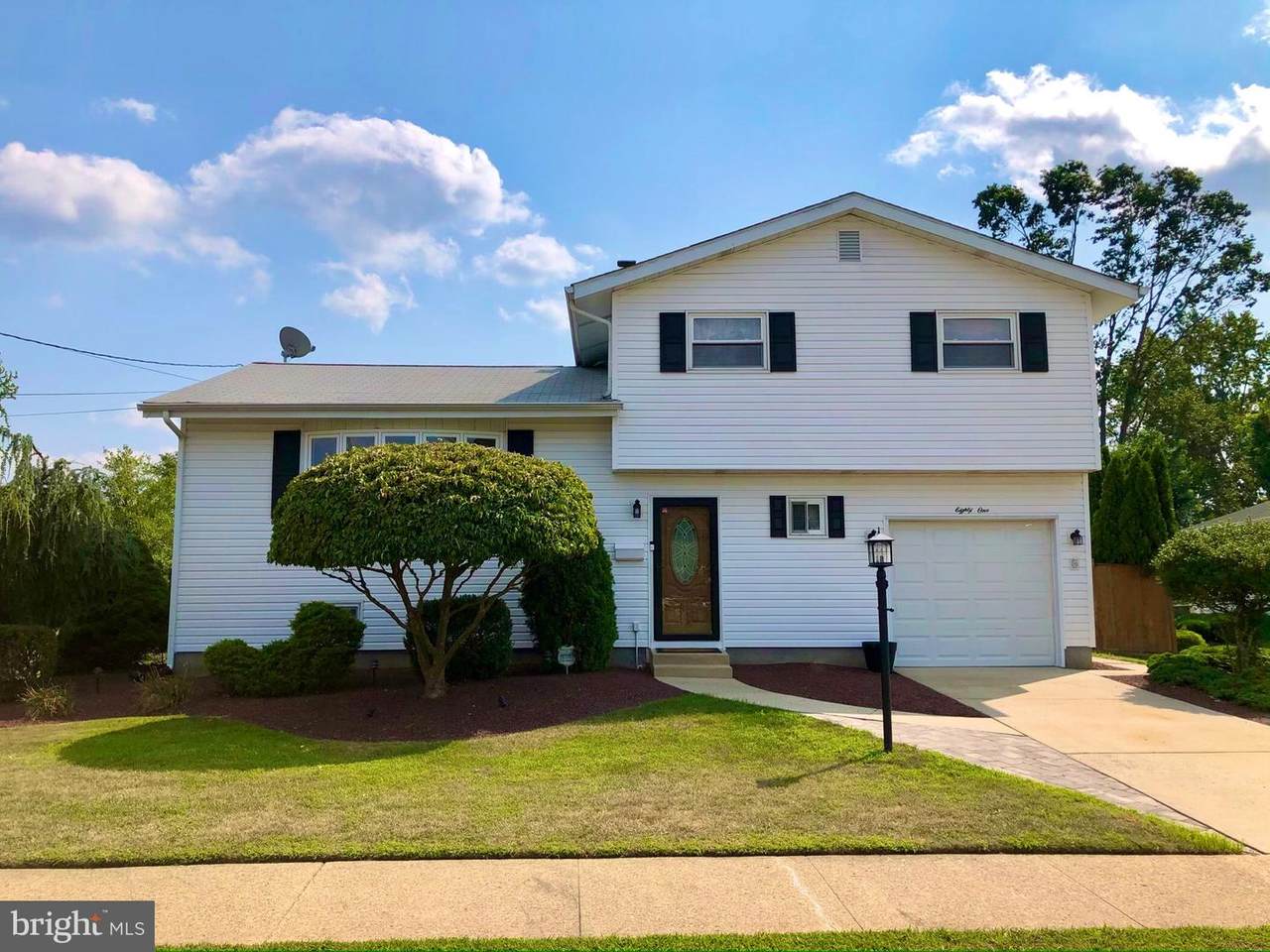 81 Walt Whitman Way - Photo 1