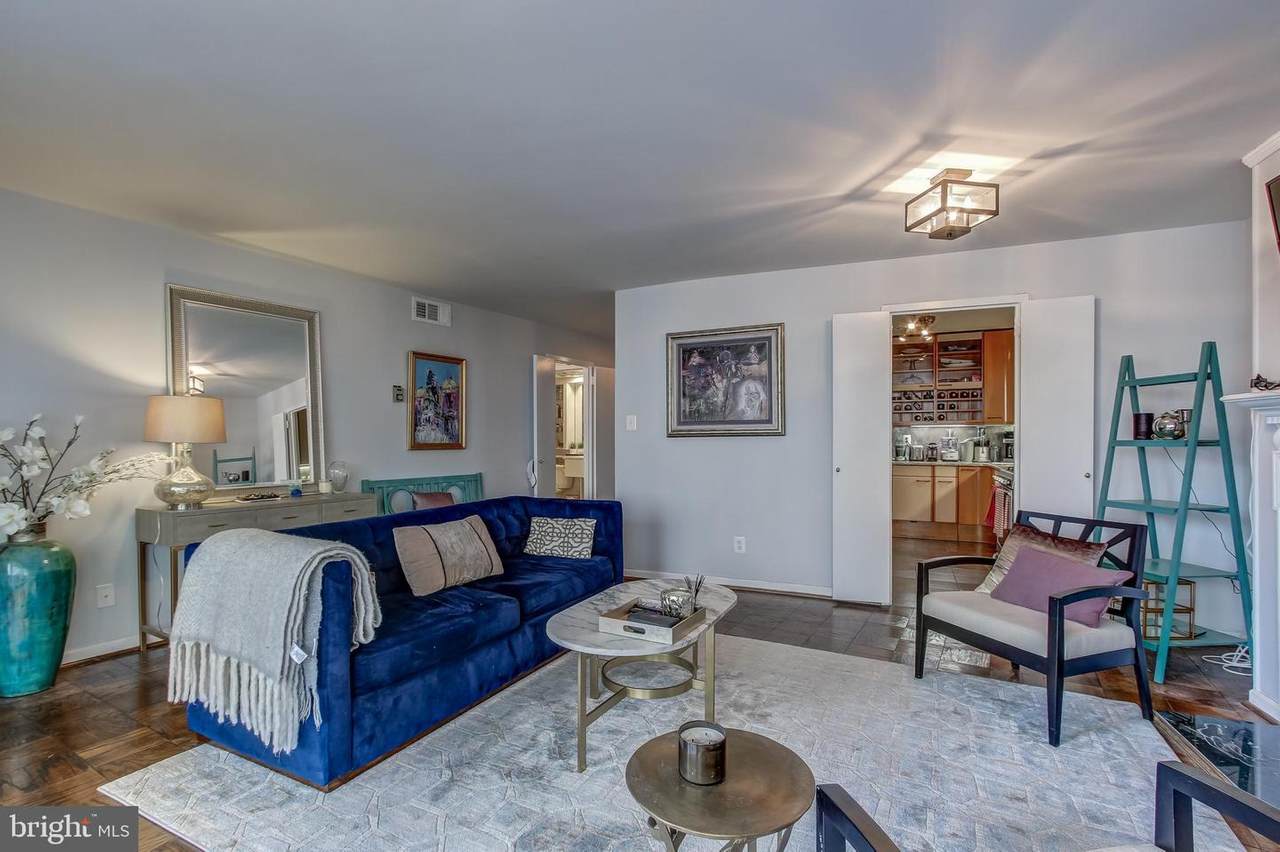 4620 Park Avenue - Photo 1