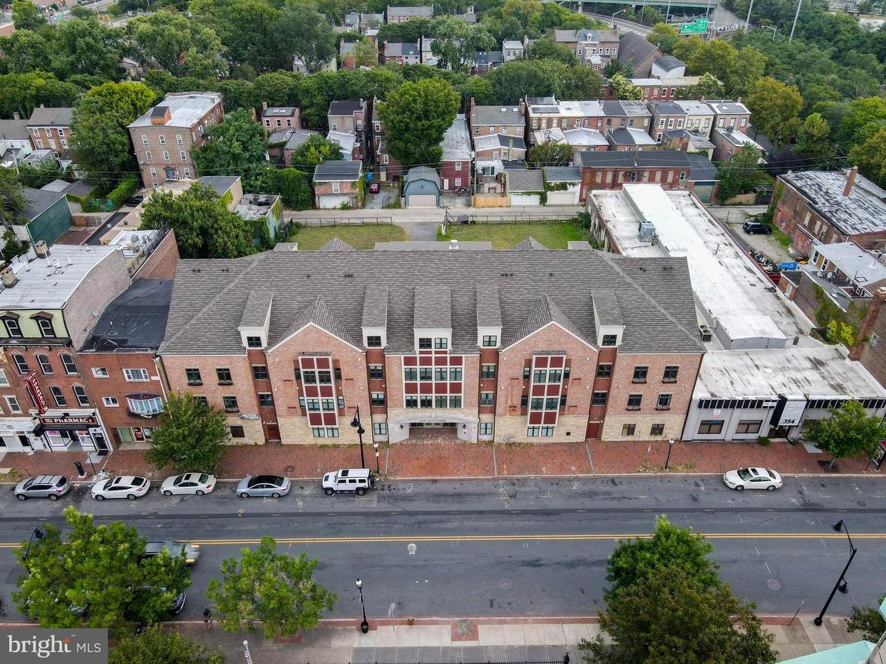 350 Broad Street - Photo 1