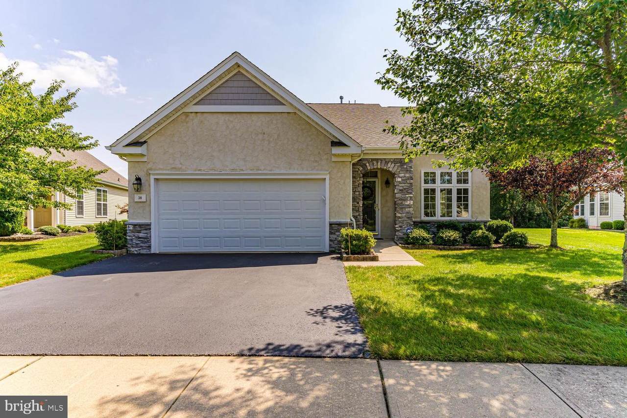 38 Solomans Drive - Photo 1