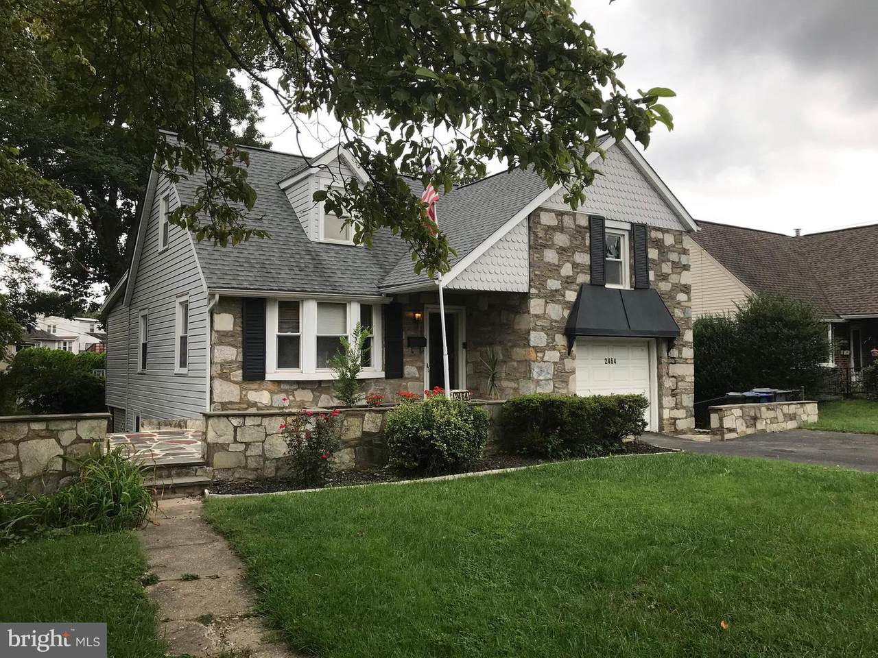 2464 Woodland Road - Photo 1