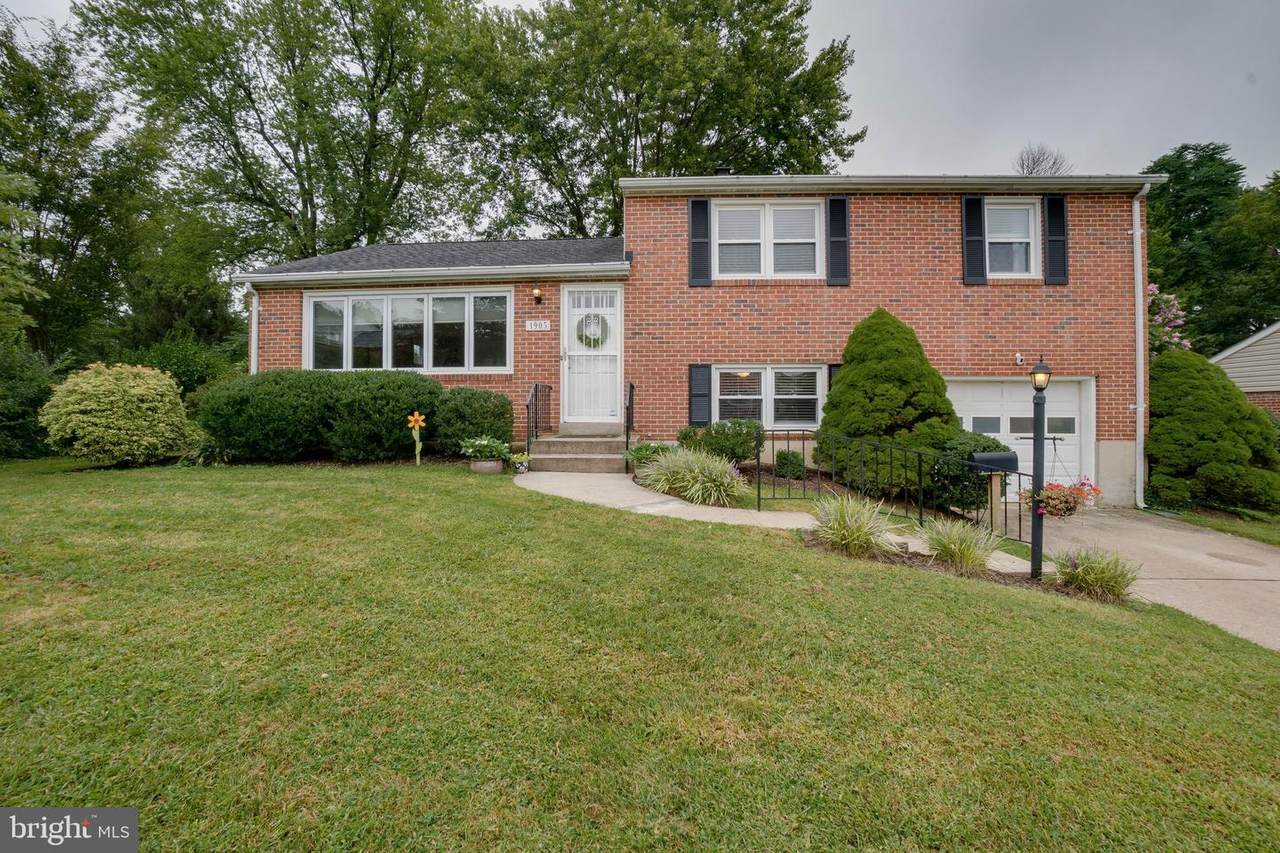 1905 Rollingwood Road - Photo 1