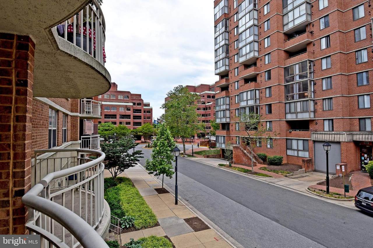1200 Braddock Place - Photo 1