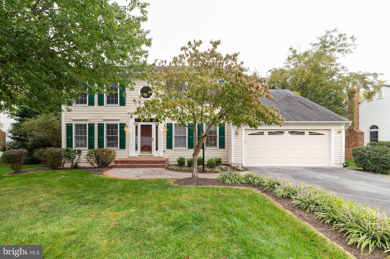 43434 Golden Meadow Circle - Photo 1