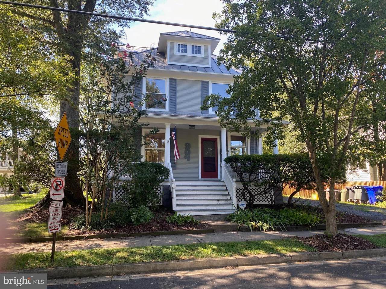 904 Irving Street - Photo 1