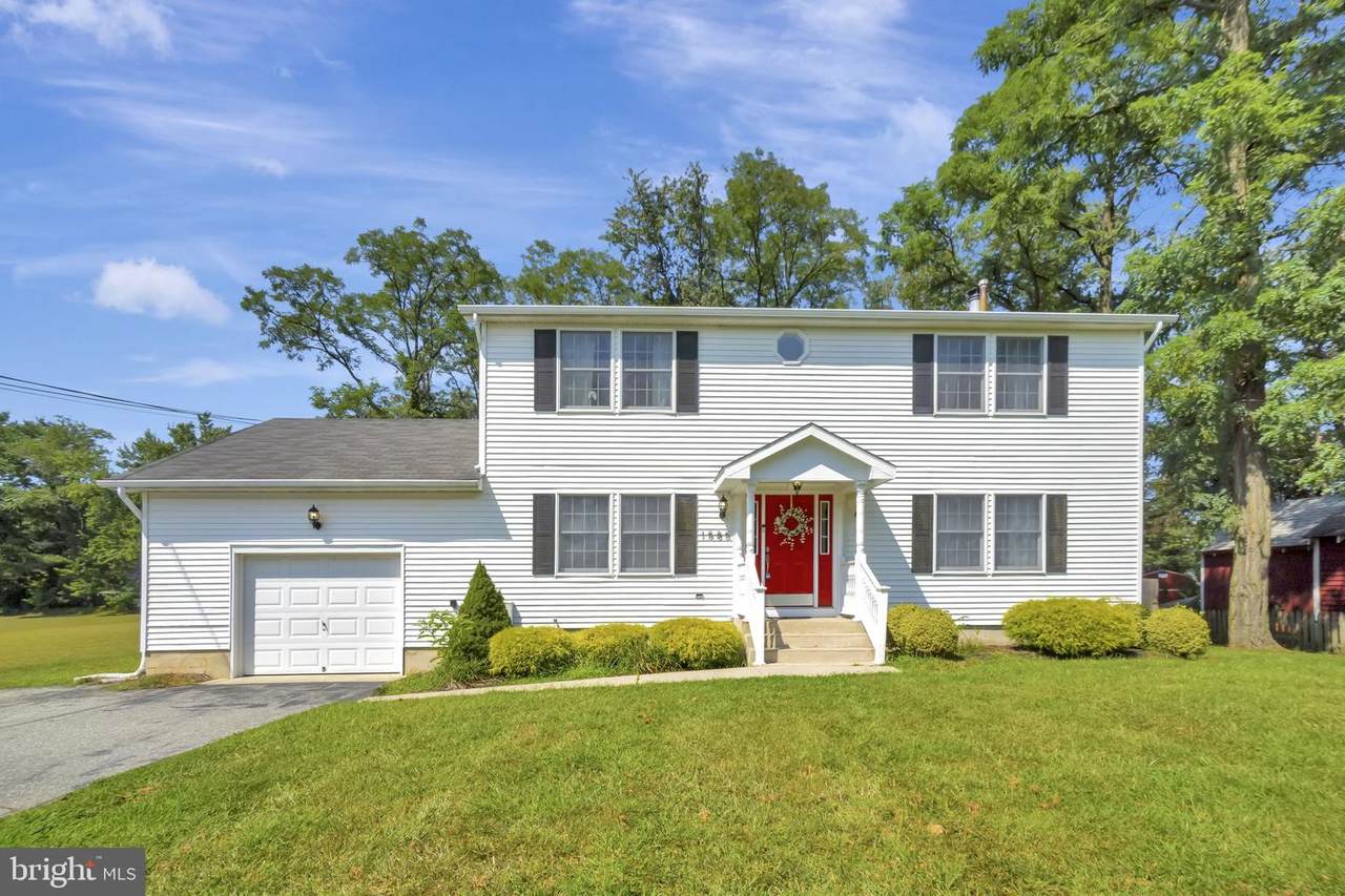 1585 Hainesport Mount Laurel Road - Photo 1