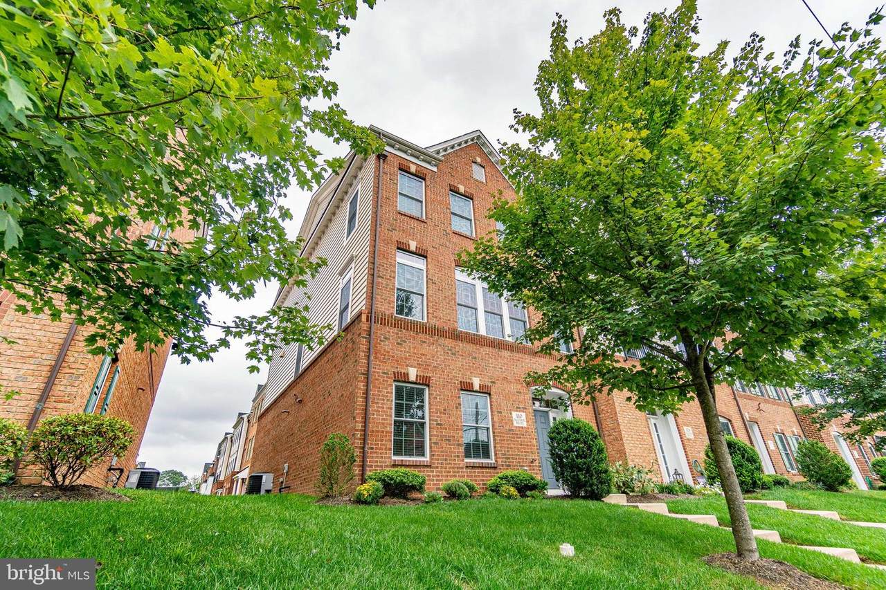 110 Mccool Boulevard - Photo 1