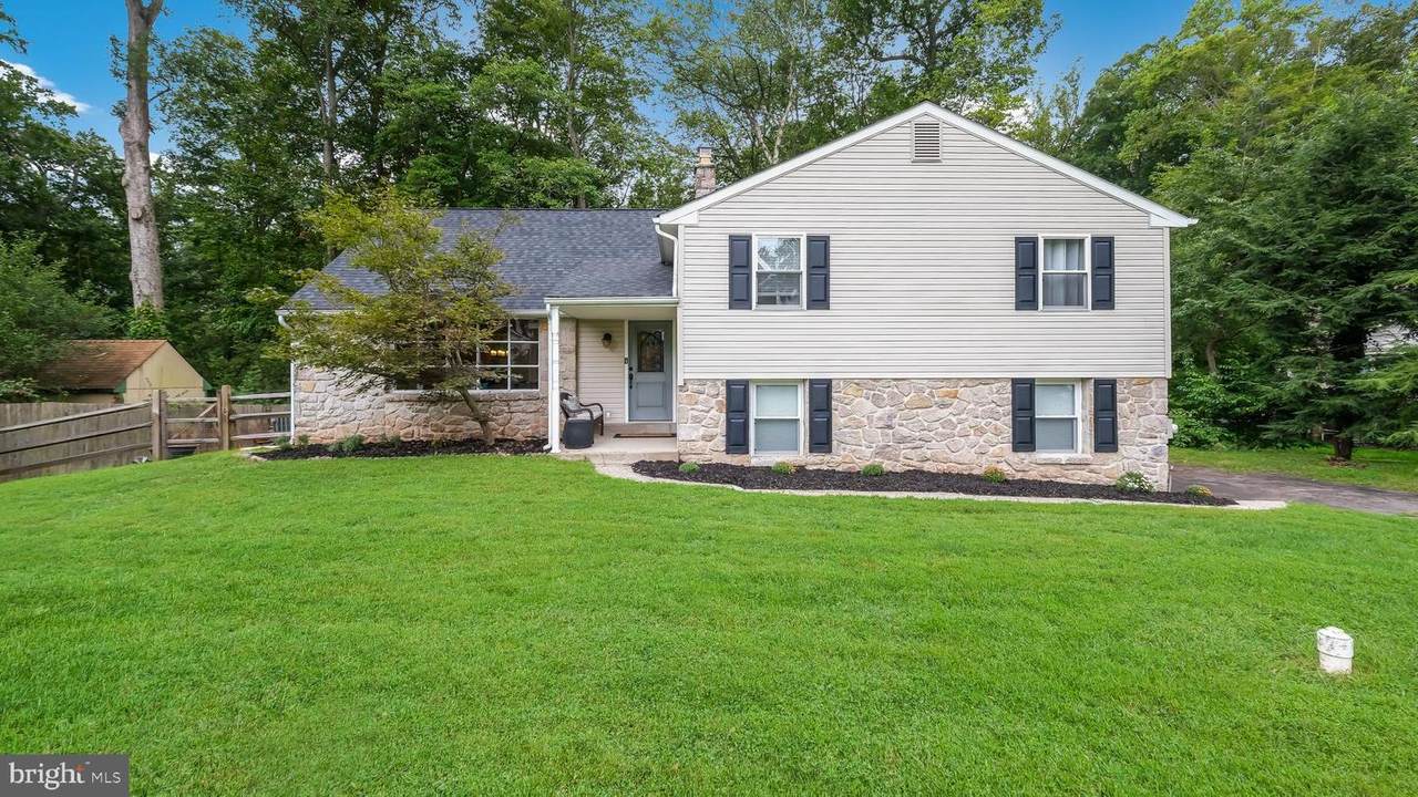 120 Woodlake Drive - Photo 1