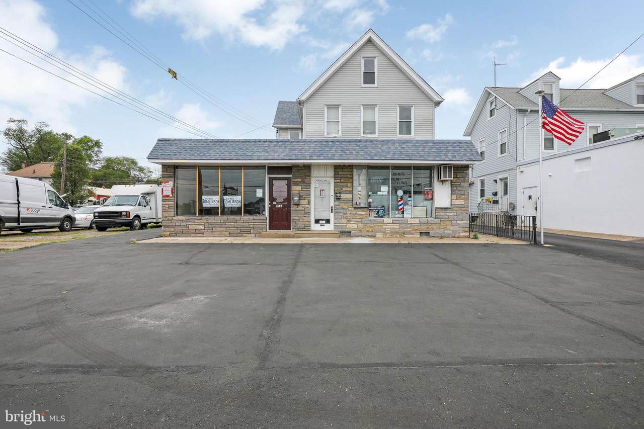 956 Bristol Pike - Photo 1